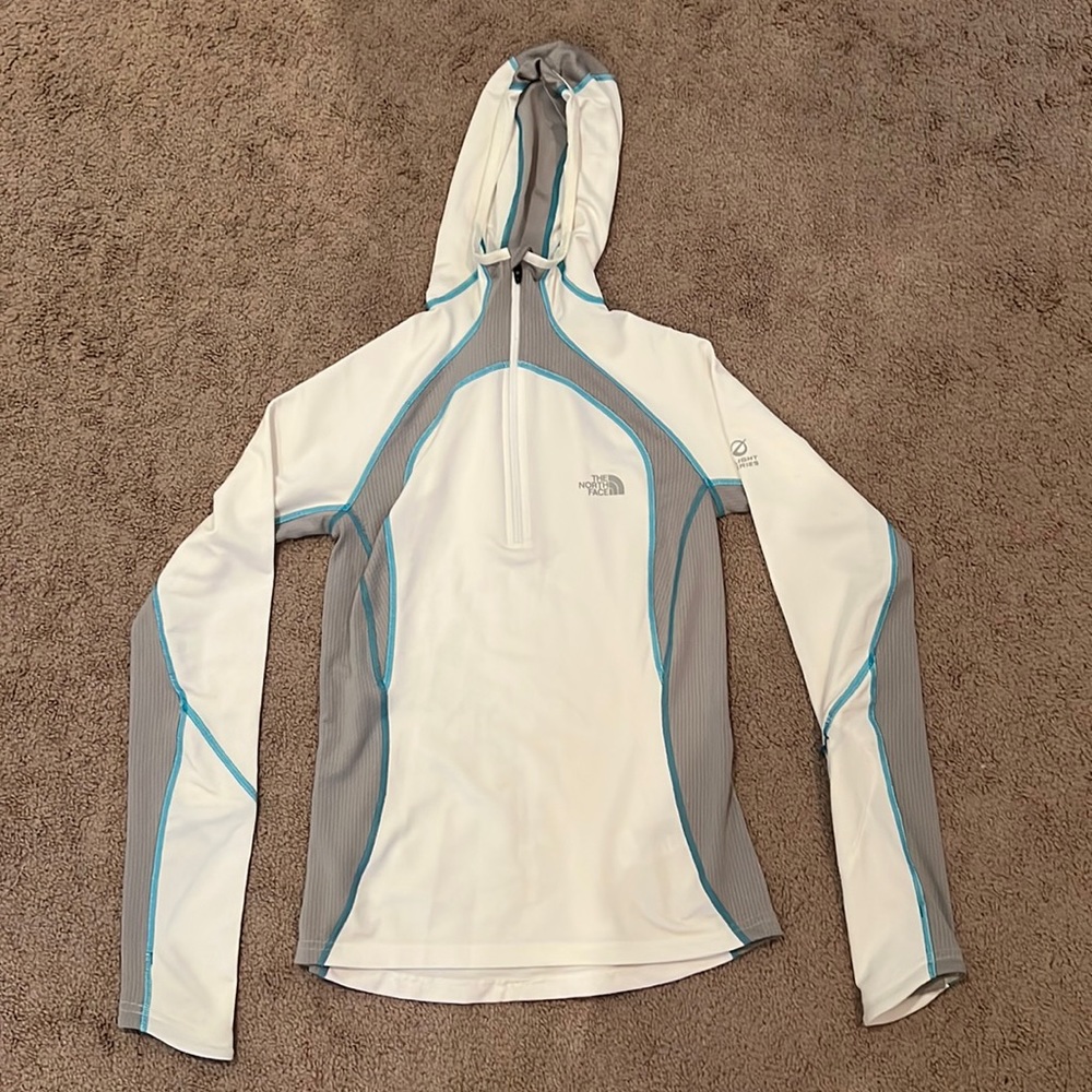 The North Face, Women’s active hoodie, size XS, color white/grey/turquoise